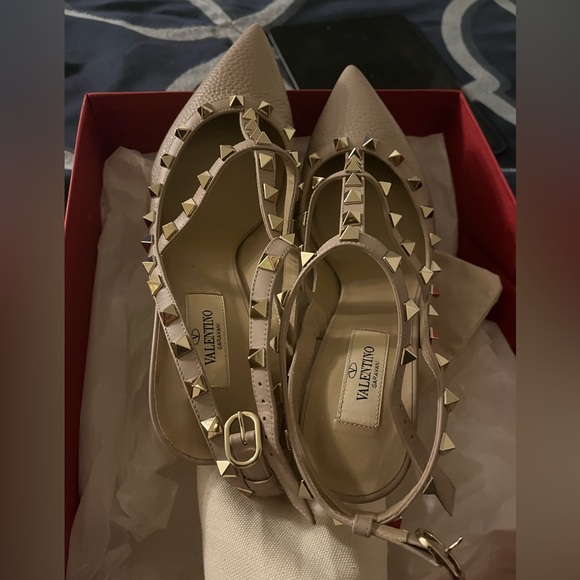 Valentino Garavani Shoes - Valentino Garavani Rockstud Leather Pointed Toe Slingbacks in Beige